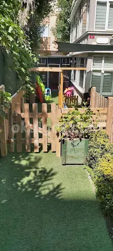 Özel Merdivenköy Çilek Ağacı Anaokulu